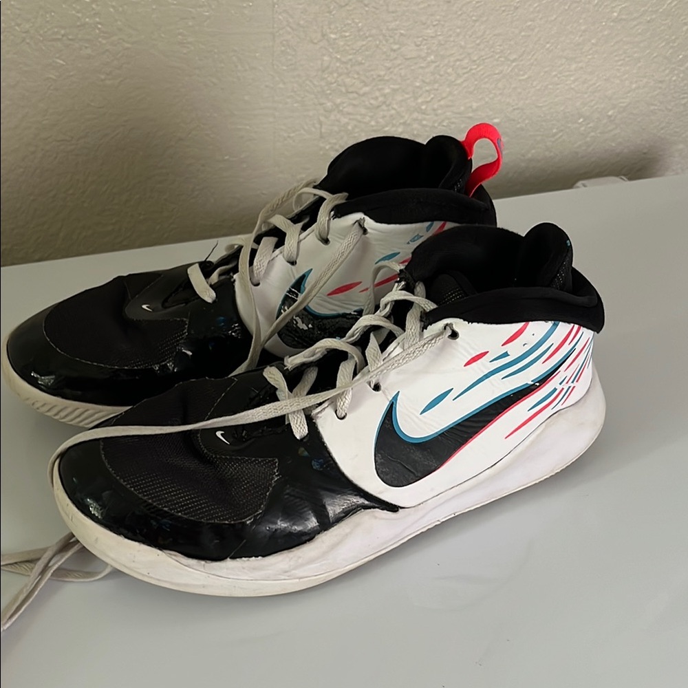 Nike Kids Black and White Sneakers